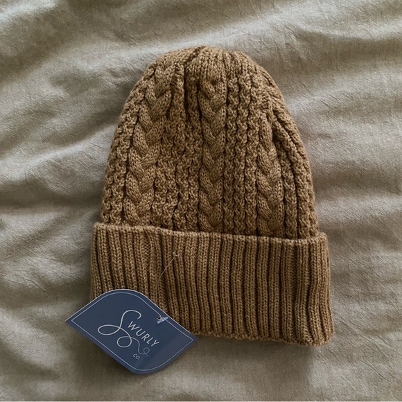 Swurly Cable Knit Silk Lined Beanie - Picture 2 of 3